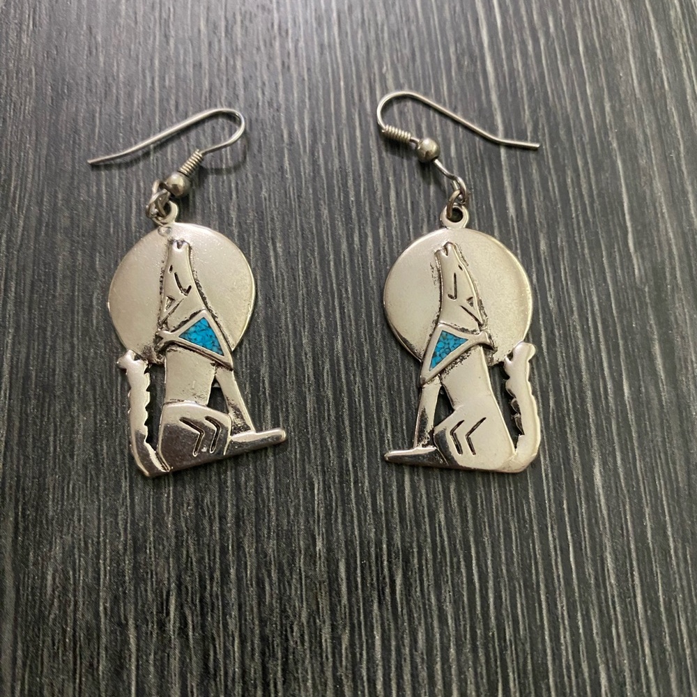 Silver Howling Wolf Drop Earrings with Turquoise Accent
